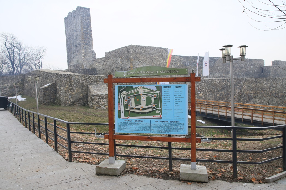 Cetatea Medievală a Severinului