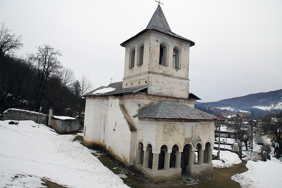 Monastery Baia de Aramă